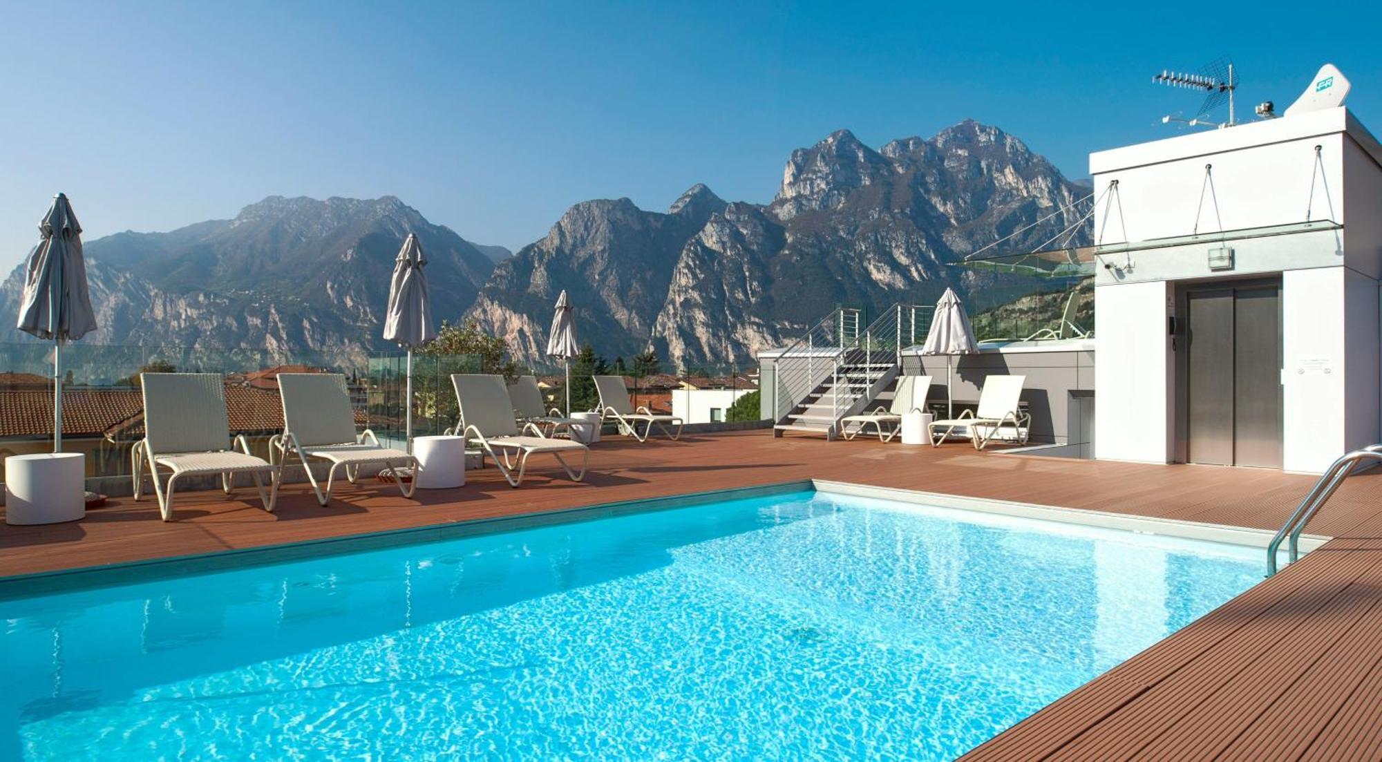 Gardabike Residence Torbole Sul Garda ภายนอก รูปภาพ