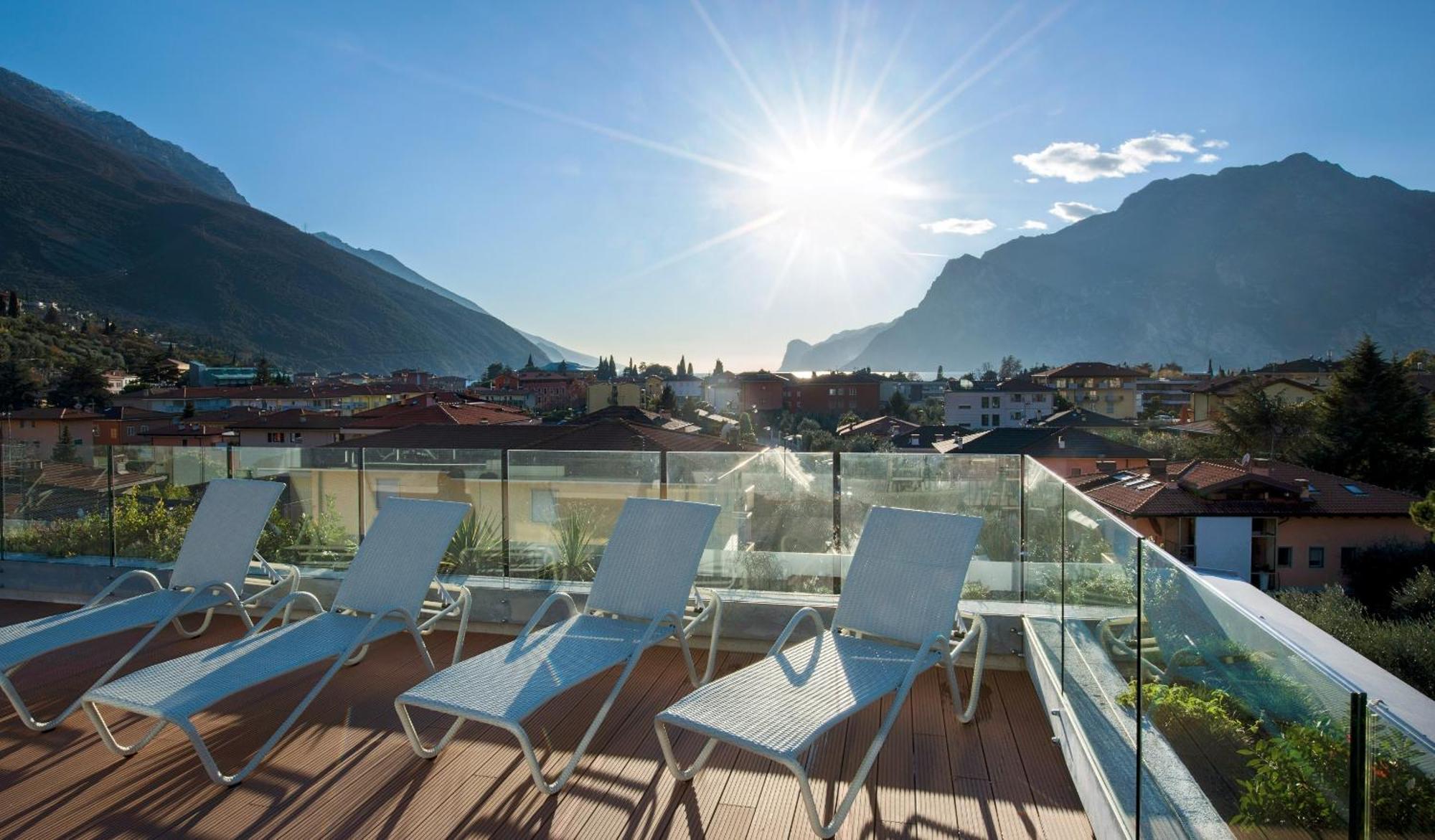 Gardabike Residence Torbole Sul Garda ภายนอก รูปภาพ