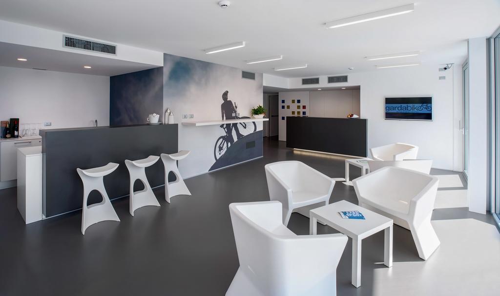 Gardabike Residence Torbole Sul Garda ภายนอก รูปภาพ